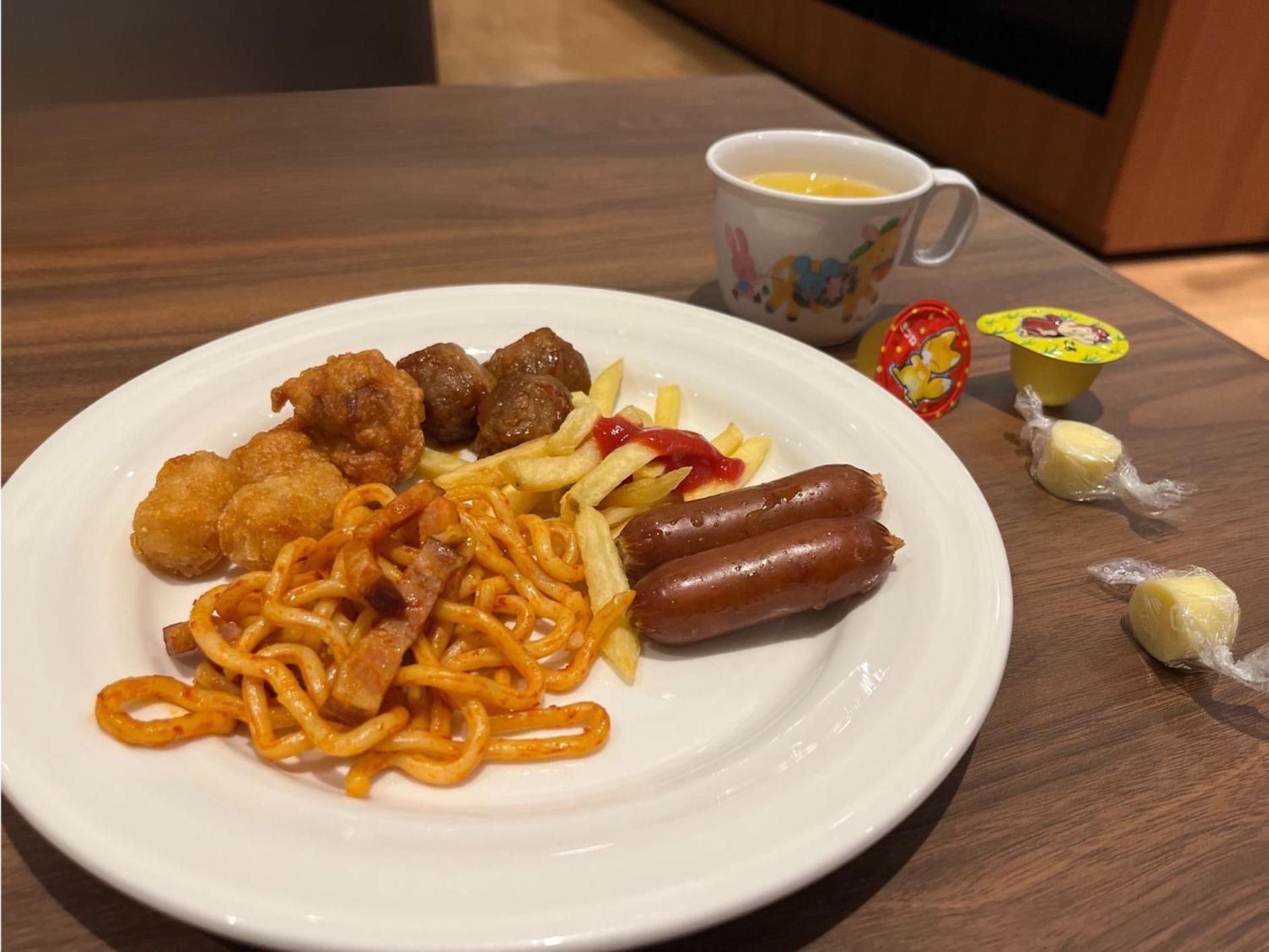 Hotel Keihan Universal Tower Осака Екстериор снимка